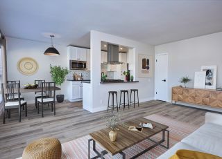 Chloe on Curson: Up to 1 Month Free!