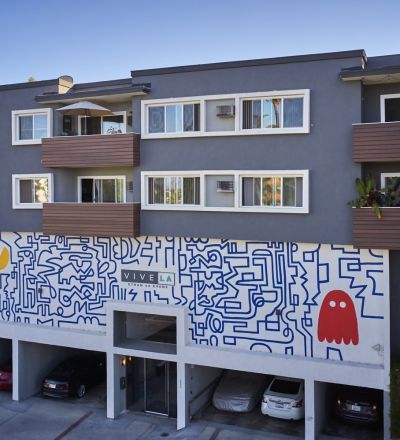 Exterior view of Ethan on Evans