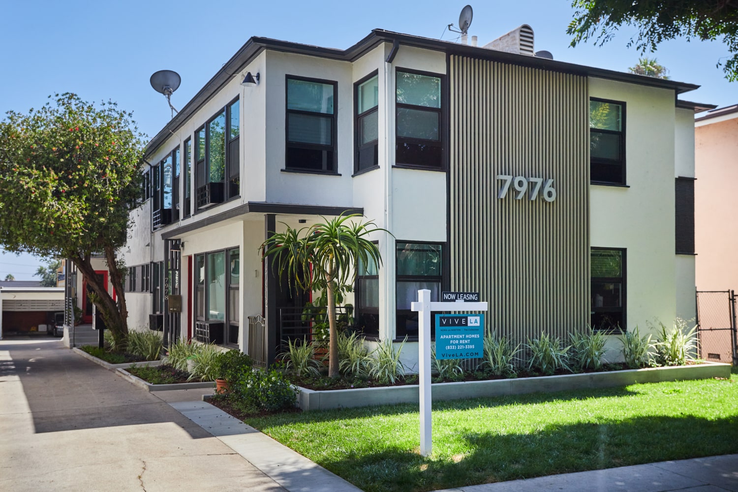 Nora on Norton rental property in LA