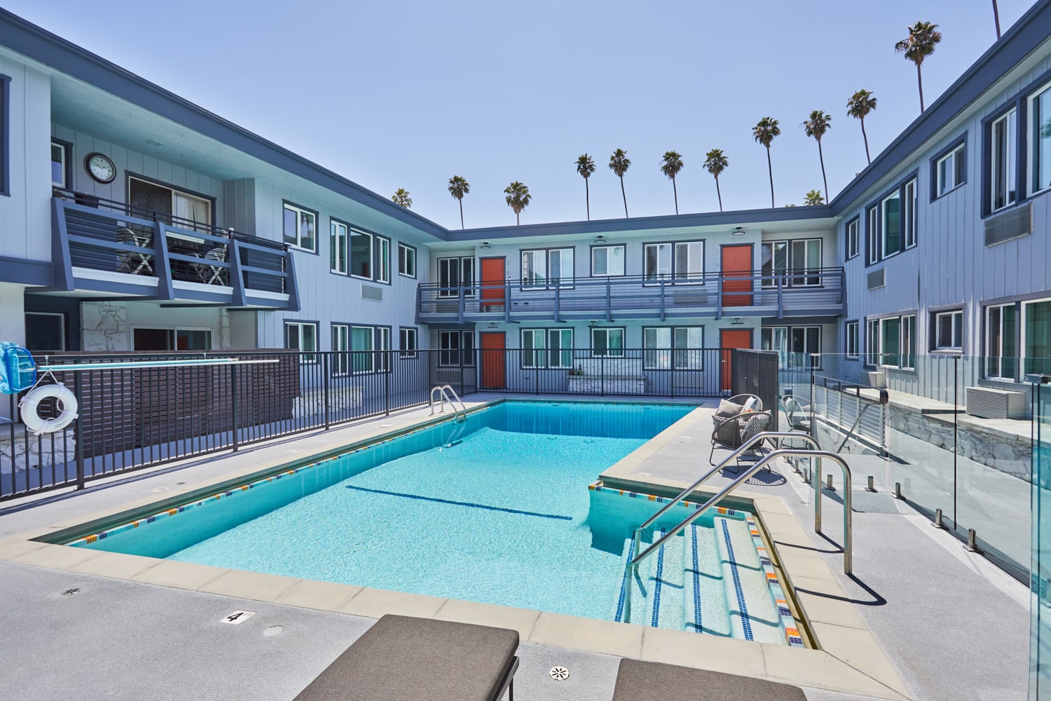 Hayden on Hollywood Boulevard outdoor pool; Rental apartments in LA with amenities.