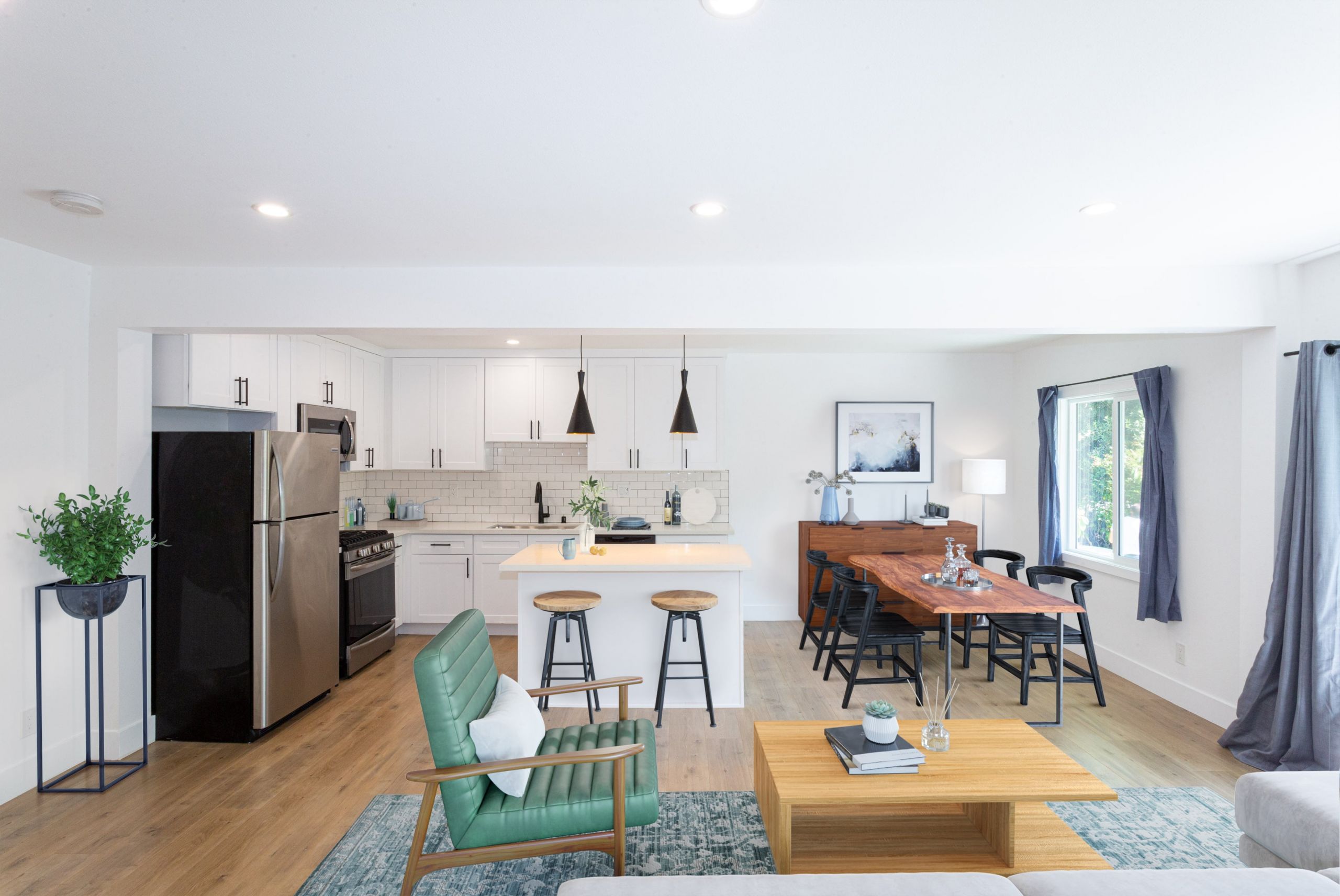 Nora on Norton living area of an apartment