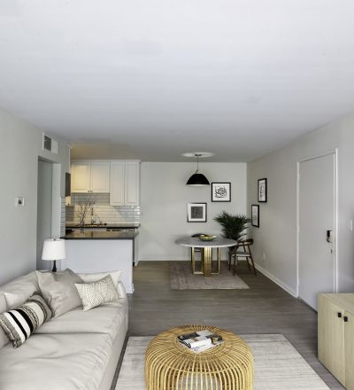 Milo on Morton building