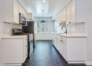 Rental LA apartment kitchen, furnished; Hayden on Hollywood Boulevard kitchen