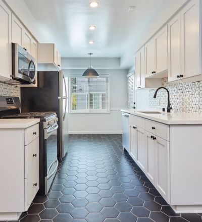 Rental LA apartment kitchen, furnished; Hayden on Hollywood Boulevard kitchen