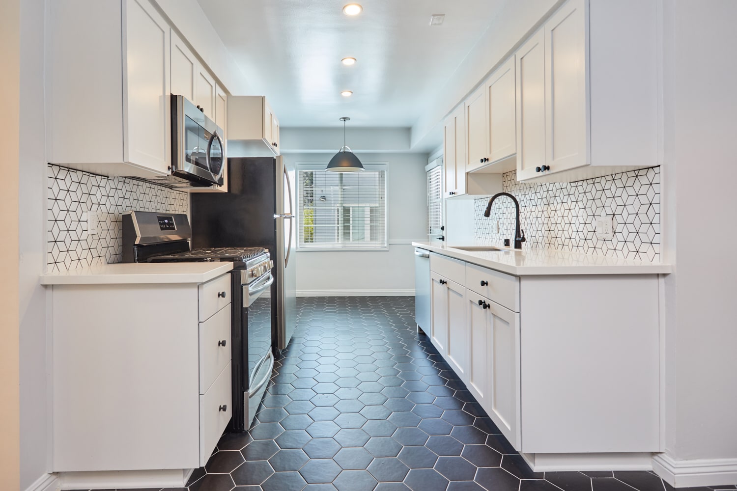 Rental LA apartment kitchen, furnished; Hayden on Hollywood Boulevard kitchen