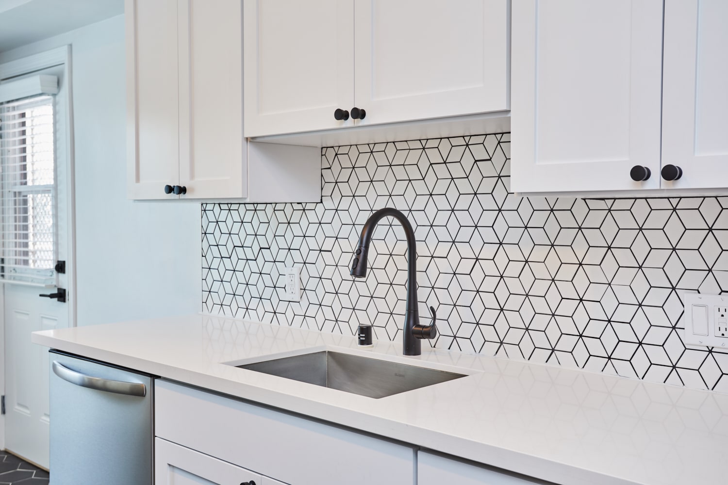 Rental LA apartment kitchen and dishwasher, furnished; Hayden on Hollywood Boulevard