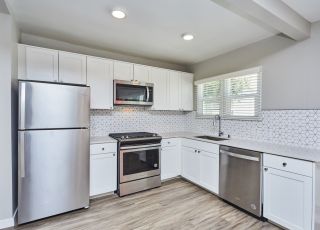 Nora on Norton kitchen