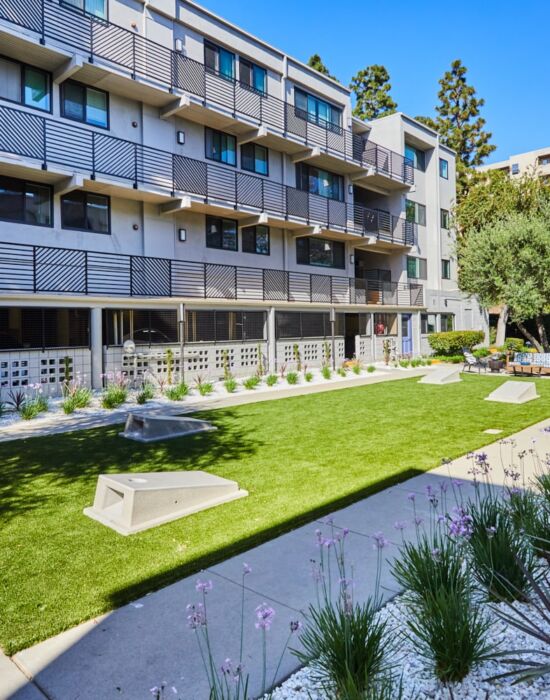 Modern Los Angeles apartment living with ViveLA this Spring